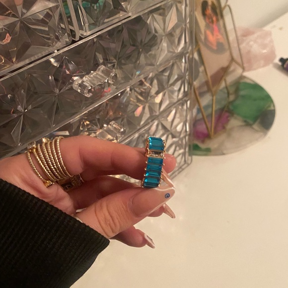 blue crystal ring - Picture 2 of 3